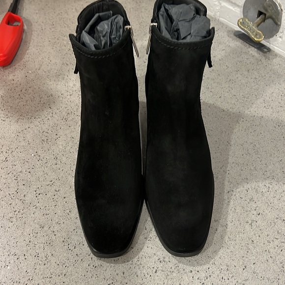 Aquatalia black suede booties with 2 side zippers.  Size 7.  In box, never worn - Picture 2 of 9